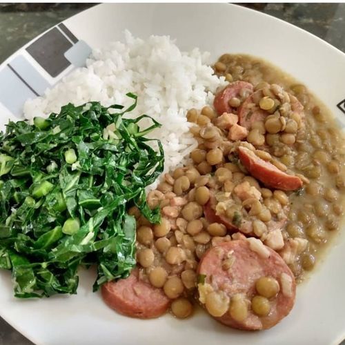 Lentilha com calabresa