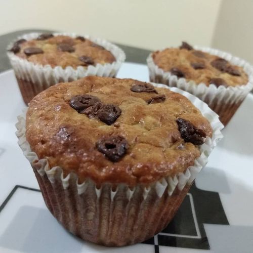 Muffin de banana com chocolate