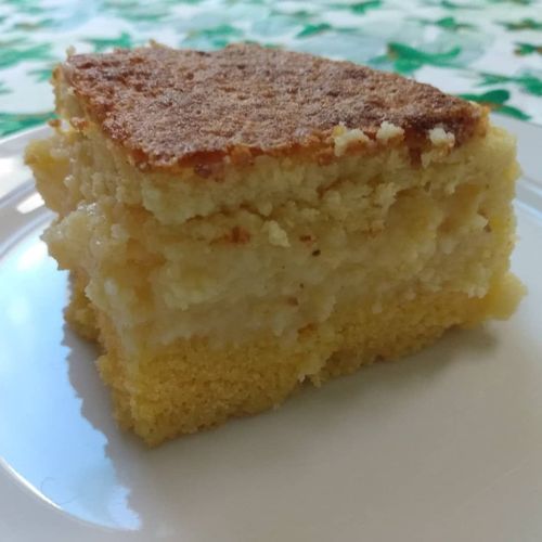Bolo de fubá cremoso