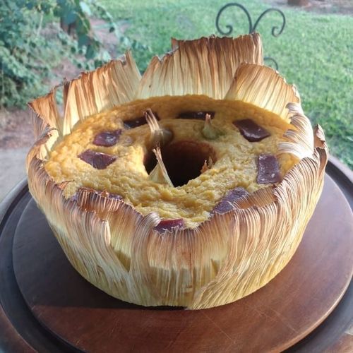 Bolo de pamonha na palha