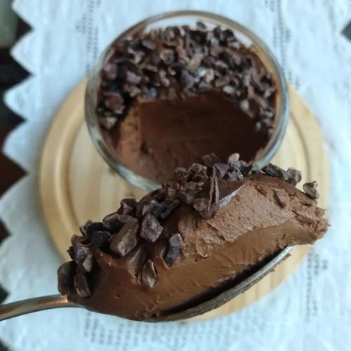 Mousse de chocolate com abacate